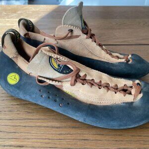 La Sportiva Mythos Climbing Shoes